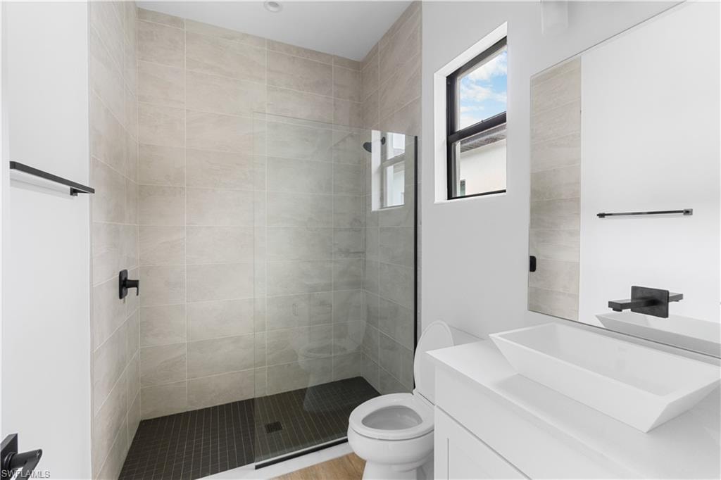 837 91st AVE N photo 26