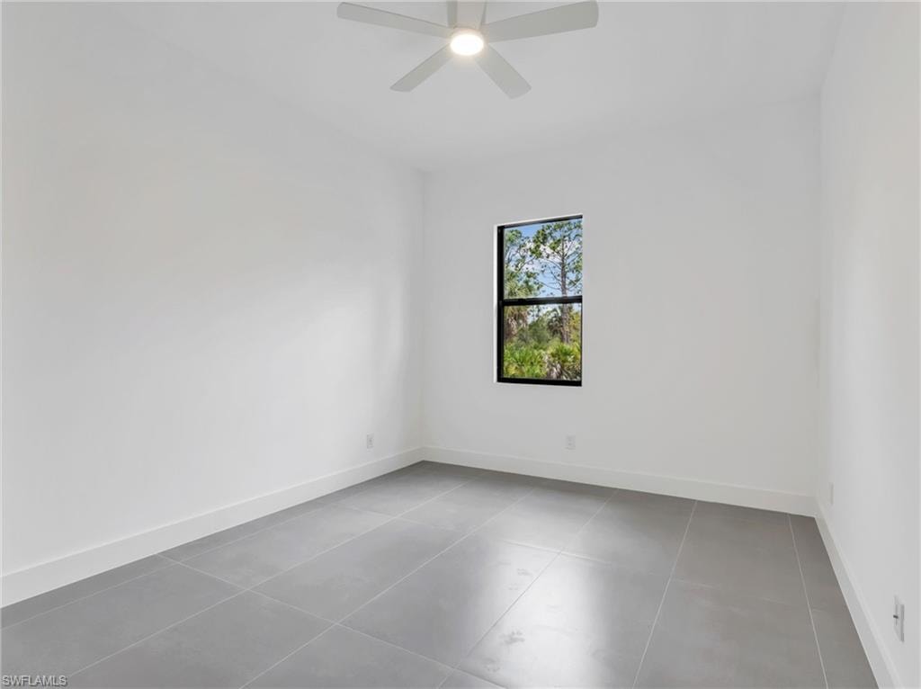 11161 Carnegie AVE photo 27