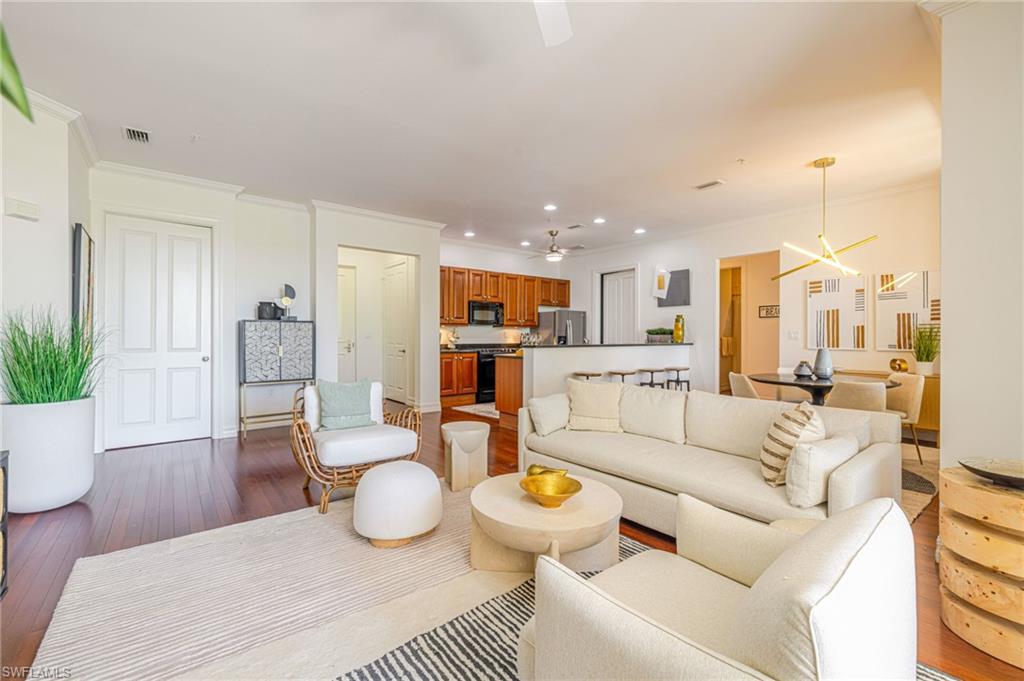 4751 West Bay BLVD 102