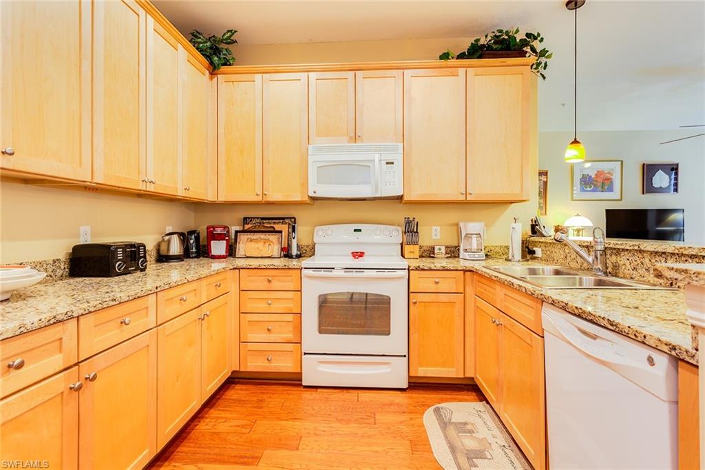 9088 Chula Vista ST 108-3 photo 12