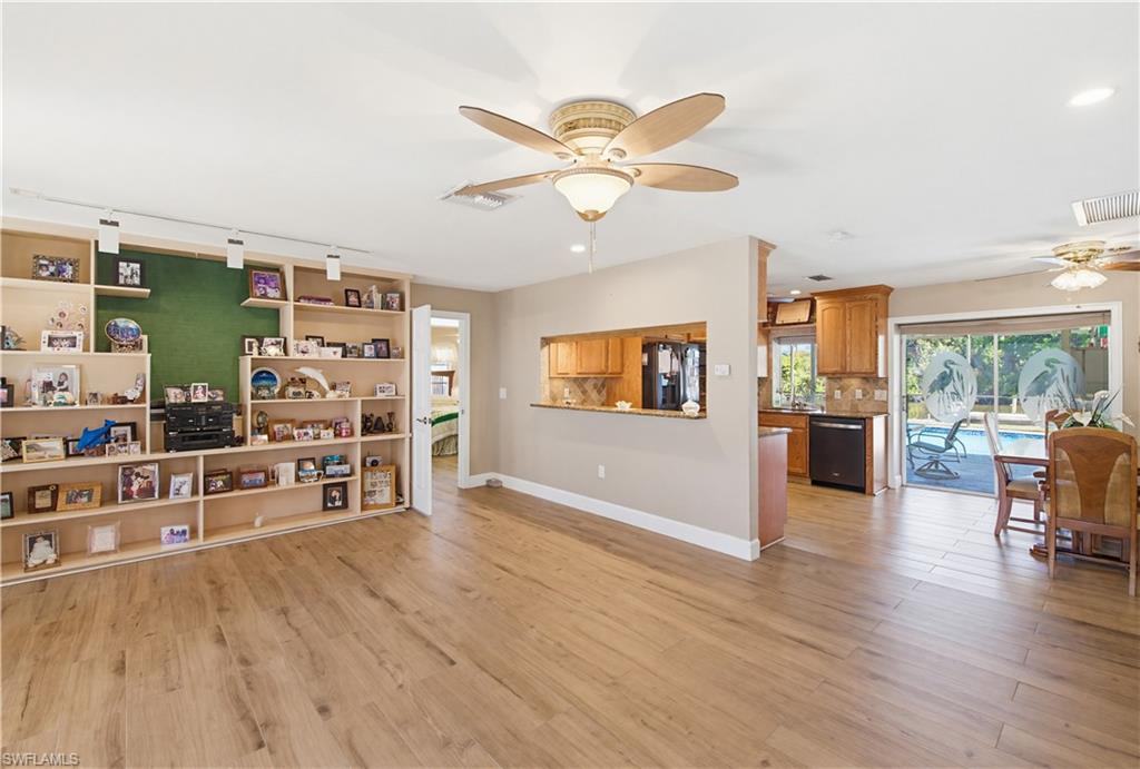 47 Constitution DR