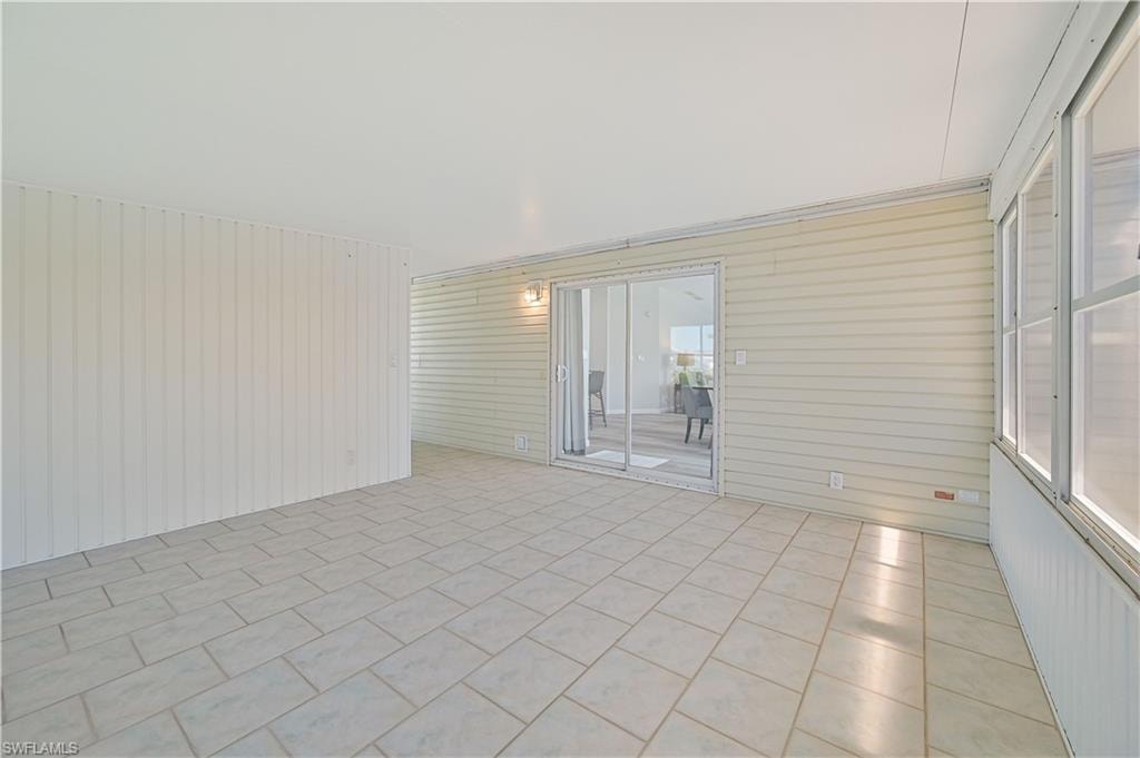 17501 Primrose CT photo 21