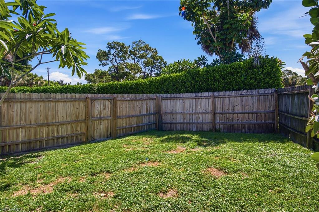 2300 Estey AVE photo 24
