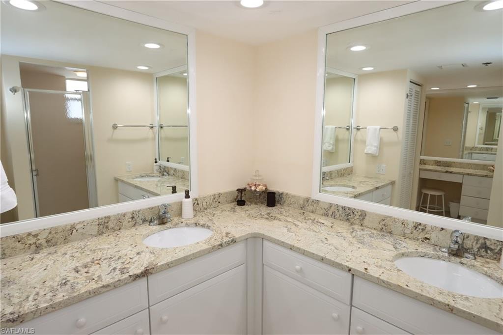 5550 Heron Point DR 902 photo 16