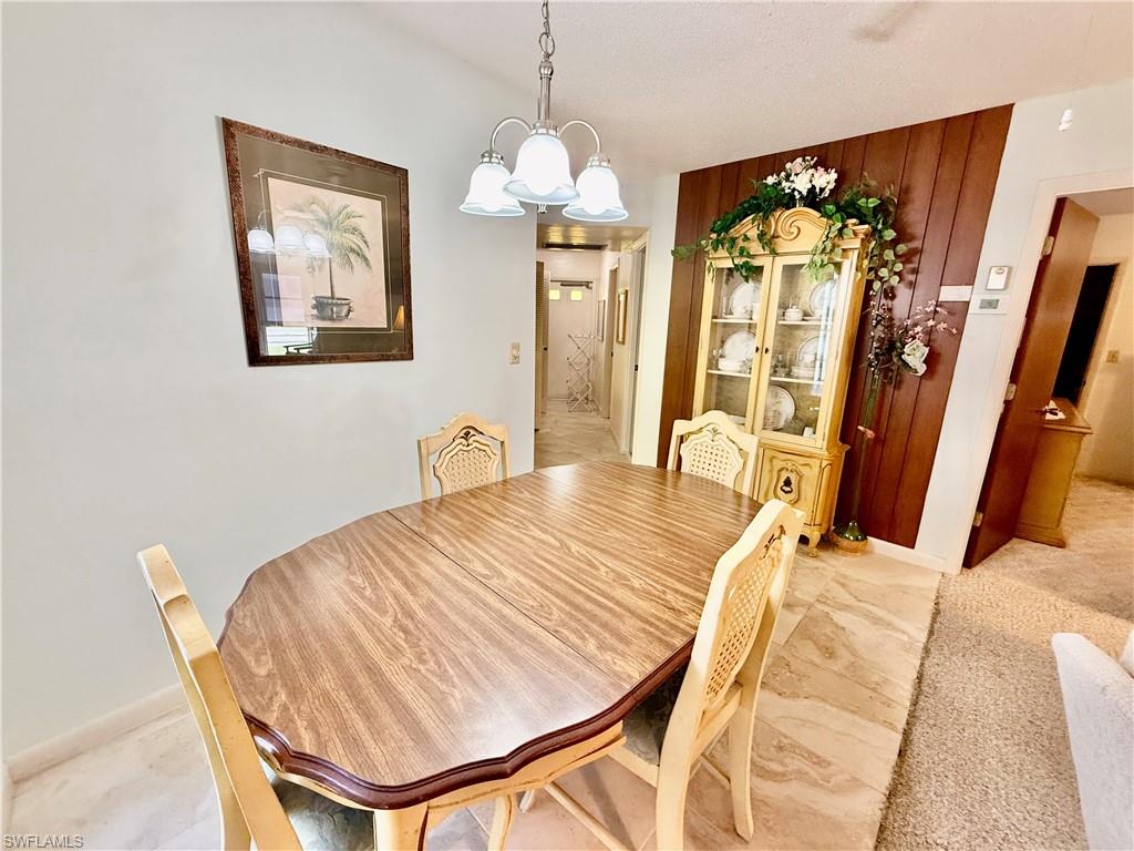 318 Joel BLVD photo 17