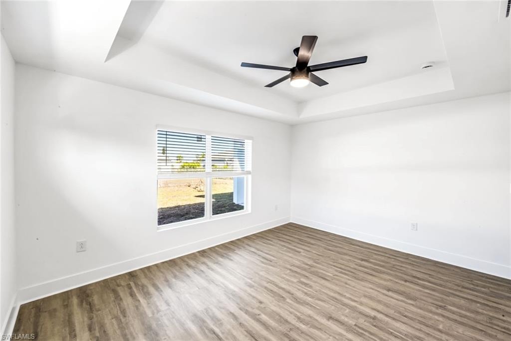 dormitorio principal con bano privado