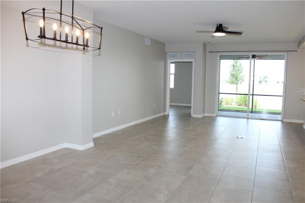 5661 Melbourne CT 8012 photo 9