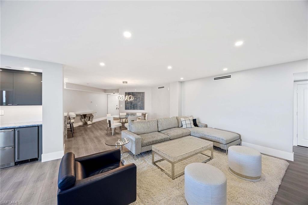 6075 Pelican Bay BLVD 605 photo 10