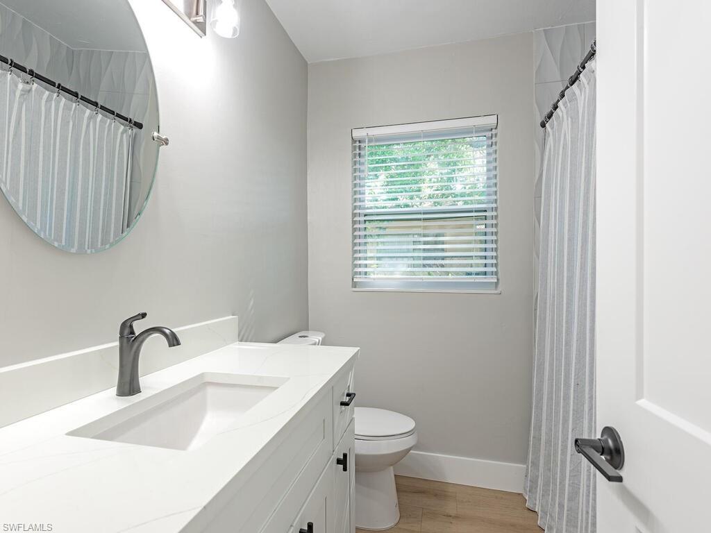 2772 Bayview DR photo 9
