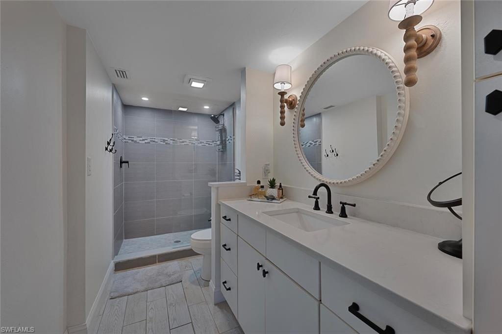 154 Cypress WAY E 1102 photo 6