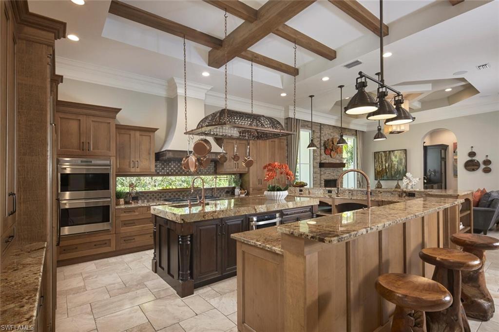 24000 Tuscany CT photo 9