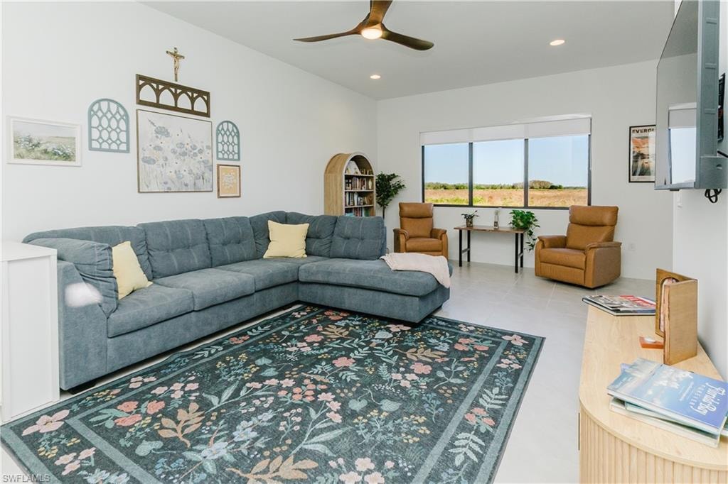 5875 Cassidy LN