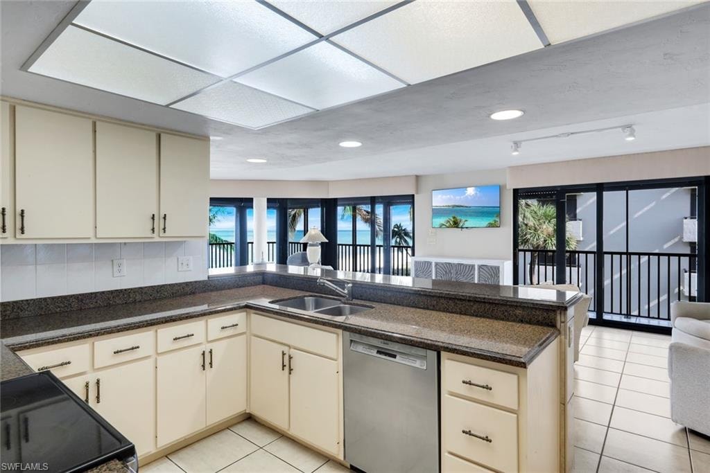9653 Gulf Shore DR 303 photo 15