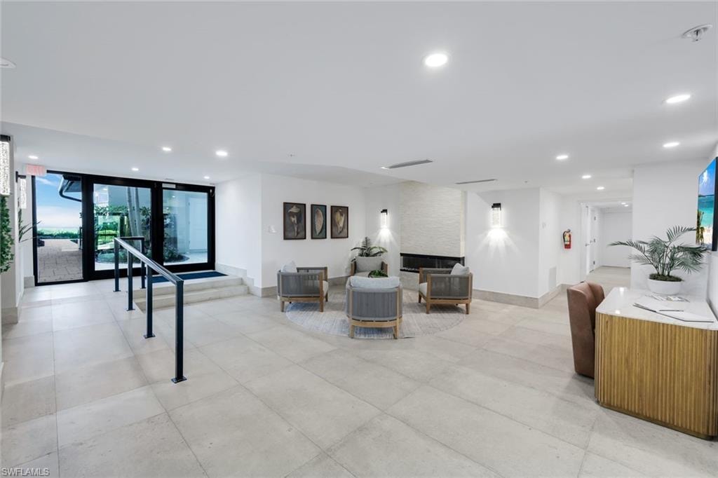 9653 Gulf Shore DR 303 photo 8