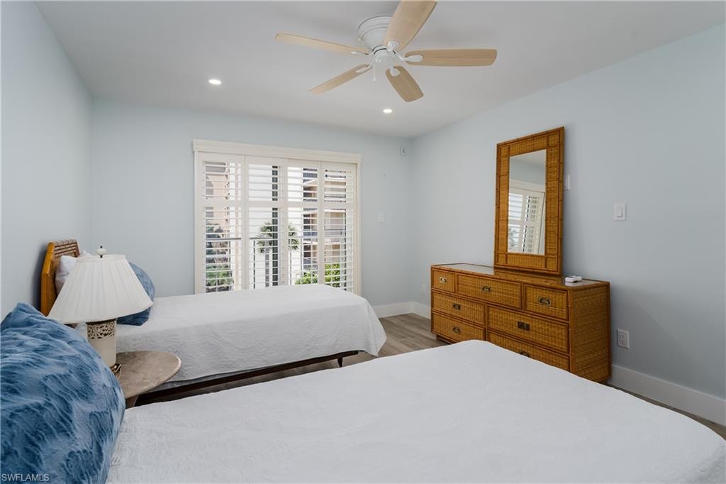 3450 Gulf Shore BLVD N 305 photo 27