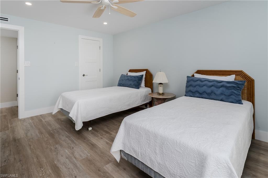 3450 Gulf Shore BLVD N 305 photo 28
