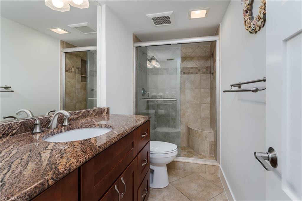 Guest Bath NOTE: Seat in Shower.