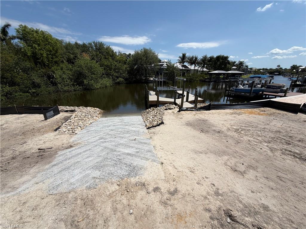 Private 32 ft Boat Ramp and Dock.