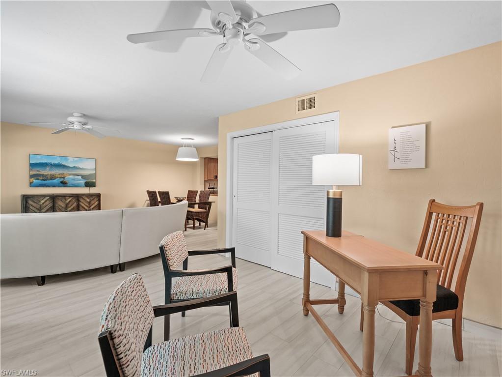 600 Neapolitan WAY 127 photo 20