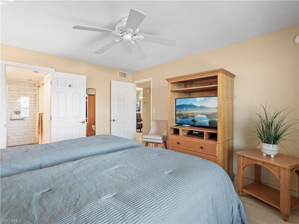 600 Neapolitan WAY 127 photo 24