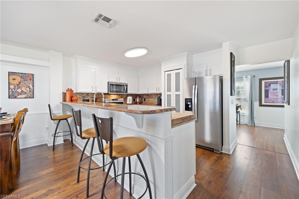 14051 Campus ST photo 17
