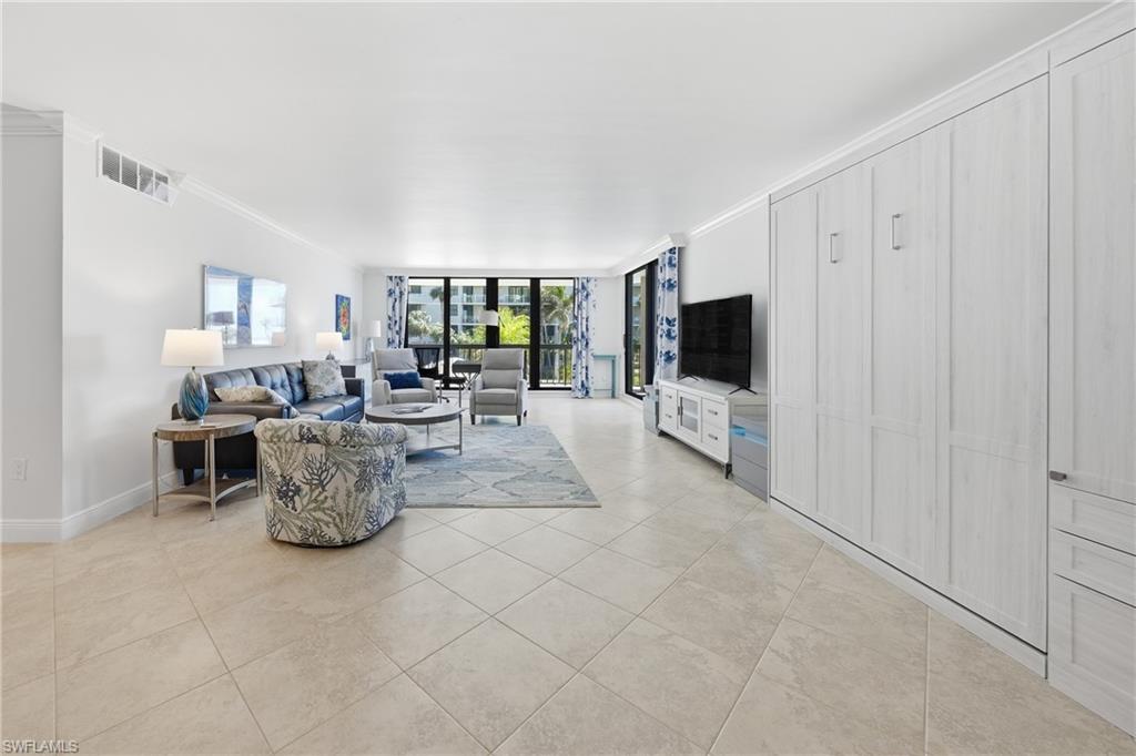 174 Collier BLVD 203 photo 8