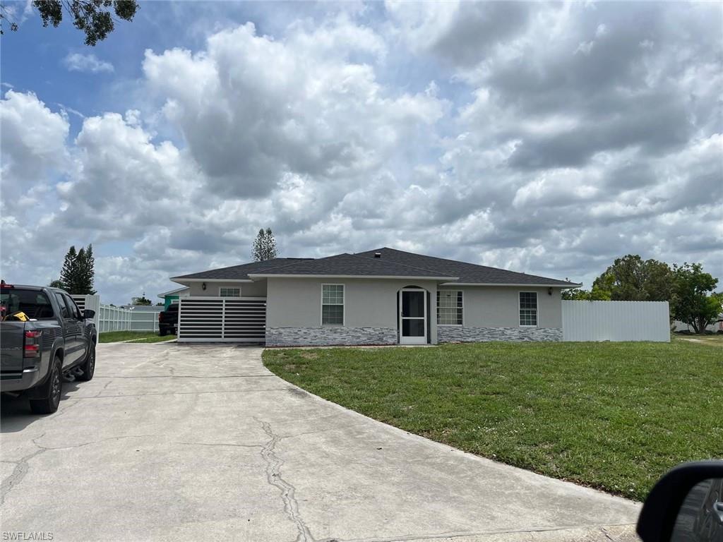 1432 Caywood CIR N