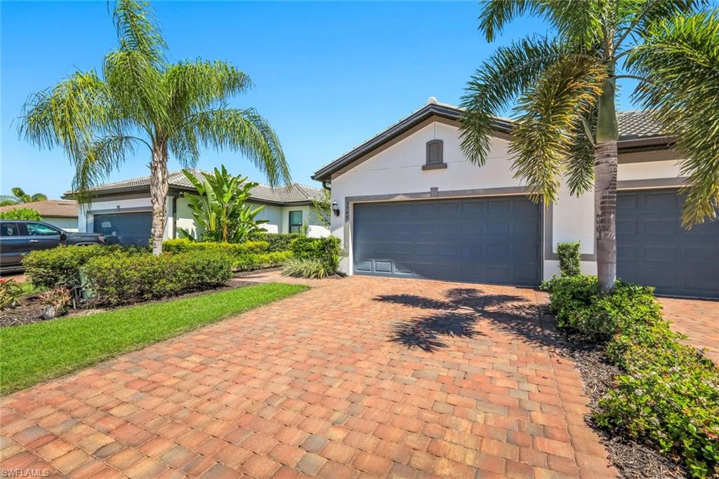 5948 Mayflower WAY