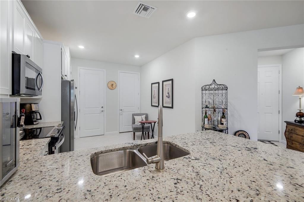 5948 Mayflower WAY photo 10