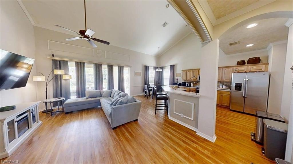 138 Burnt Pine DR photo 6