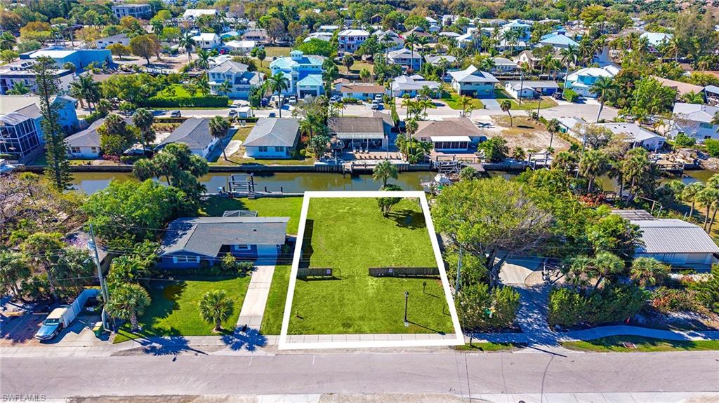 2754 Bayview DR