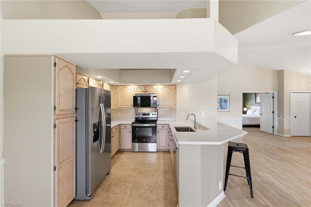 13200 Sherburne CIR 703 photo 7