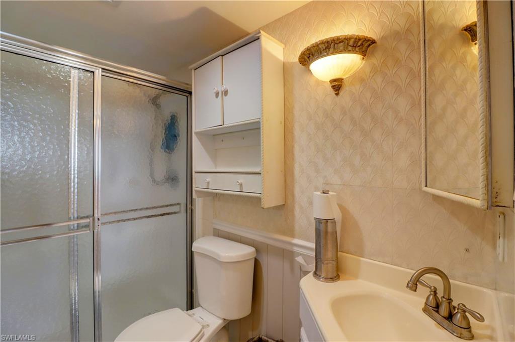 4260 SE 20th PL 801 photo 17