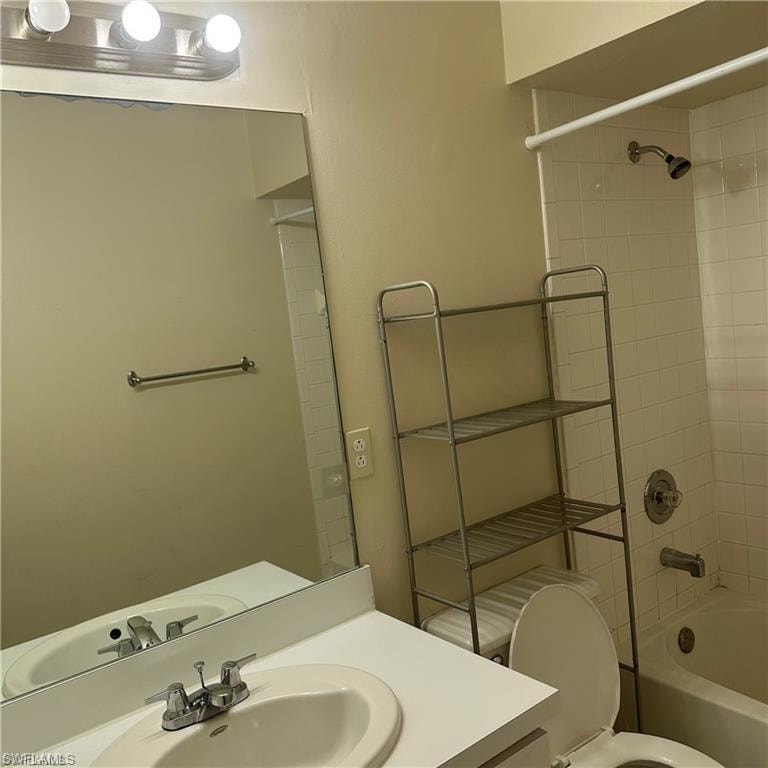 706 Arianne CT photo 12