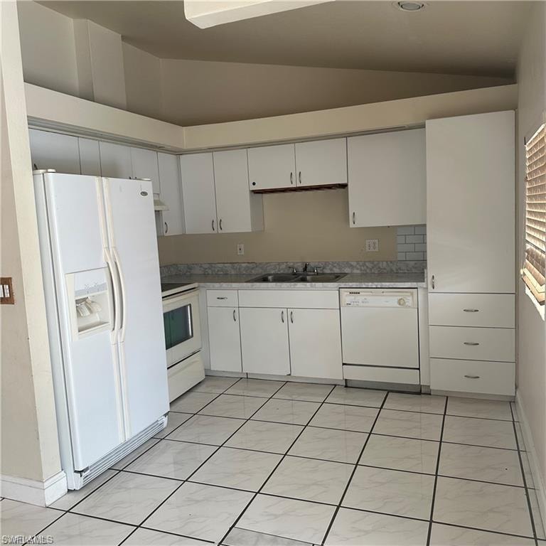706 Arianne CT photo 9