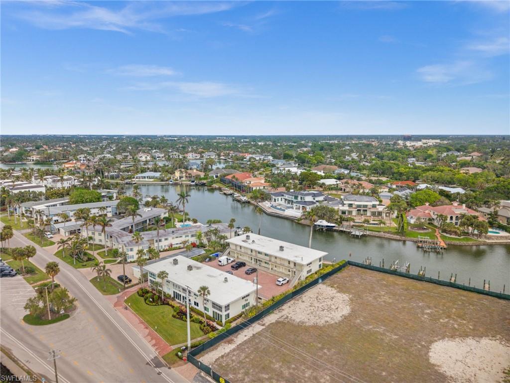1550 GULF SHORE BLVD N E2 photo 30