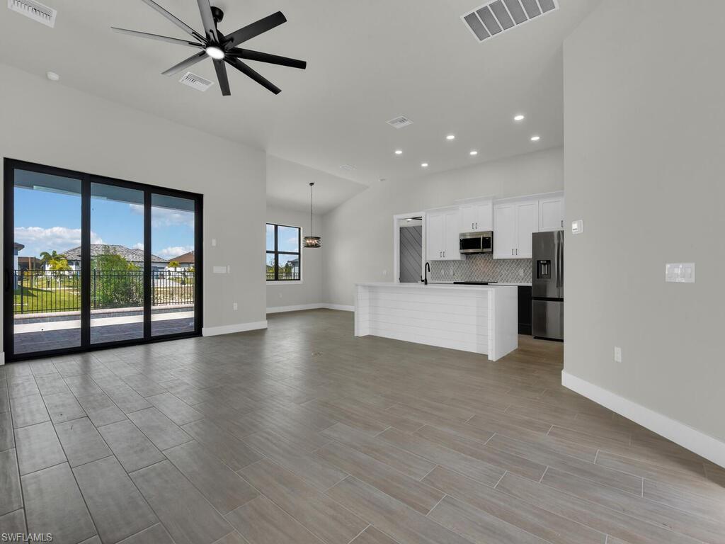 1517 NW 21st PL