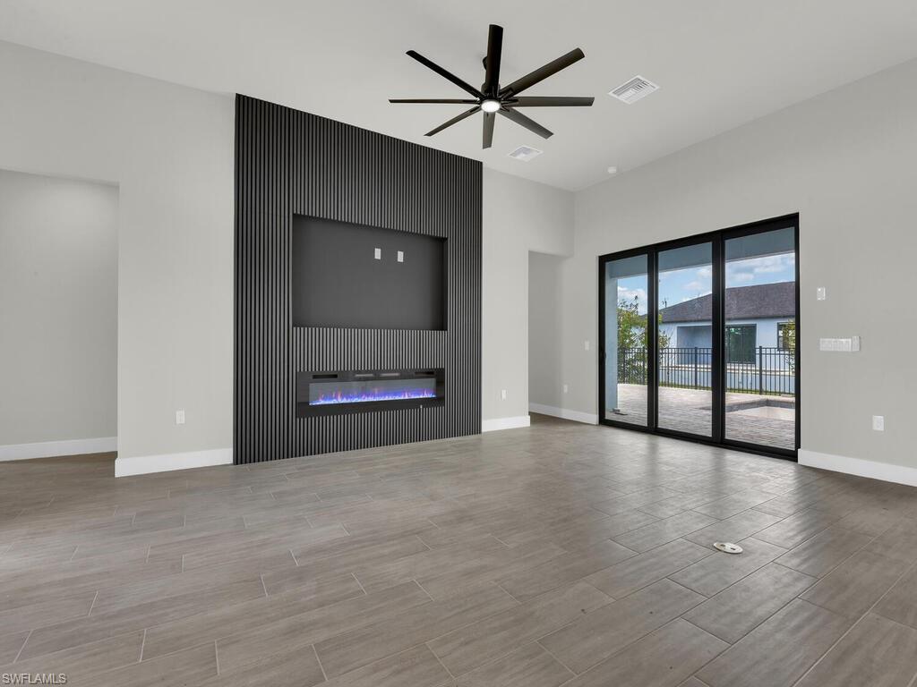 1517 NW 21st PL