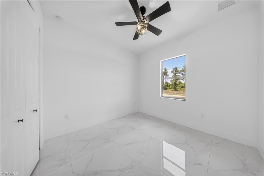 1213 Dodwin ST E photo 27