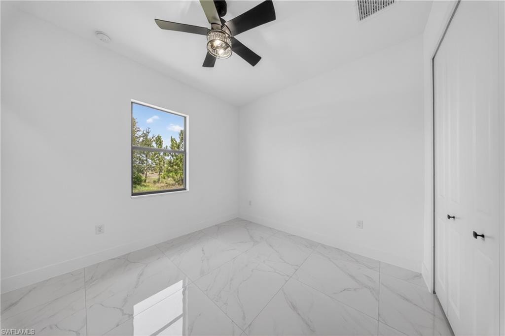 1213 Dodwin ST E photo 24