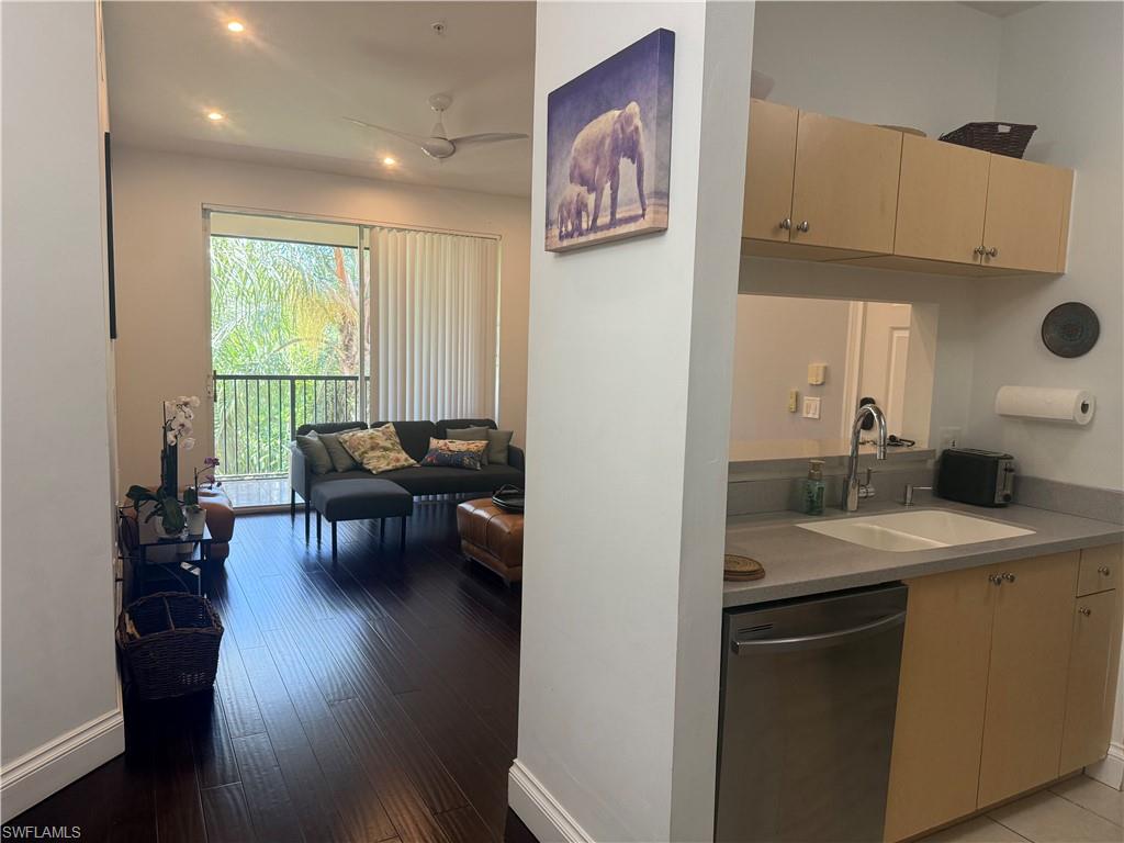 1180 Reserve Way 302 photo 21