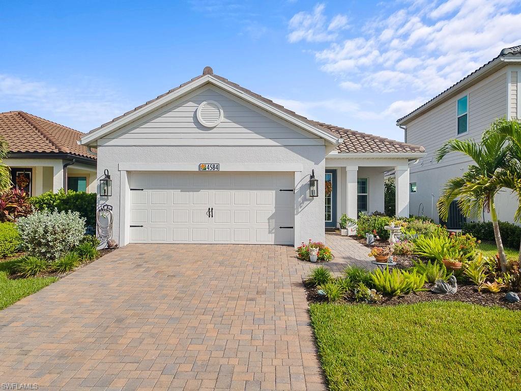 4584 Centaurus CIR