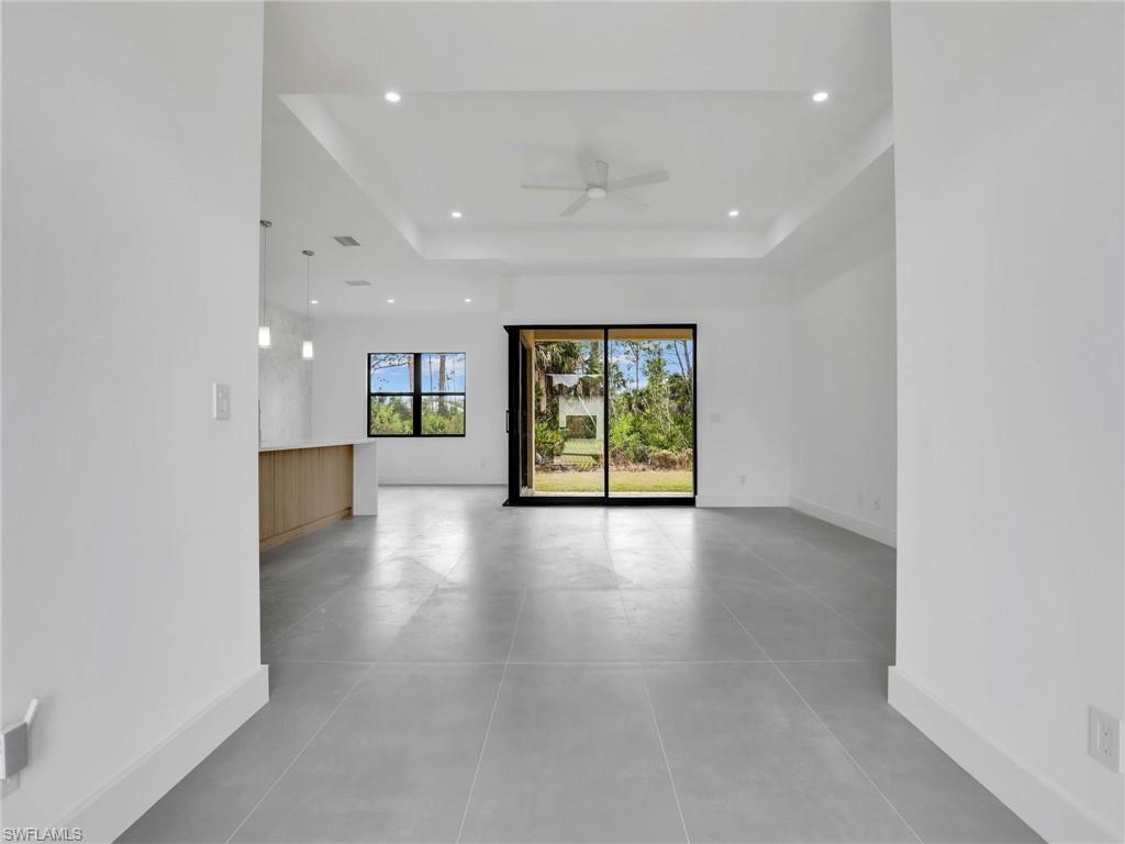 11161 Carnegie AVE