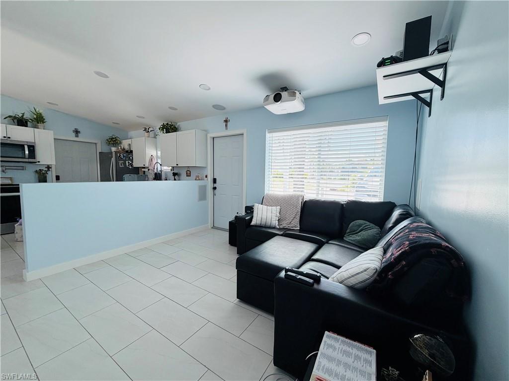 149 Hibiscus DR photo 8