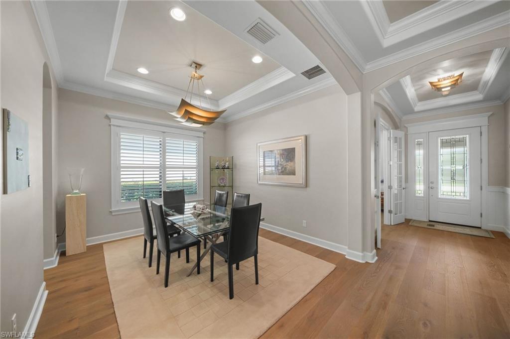 8735 Cavano ST E photo 16