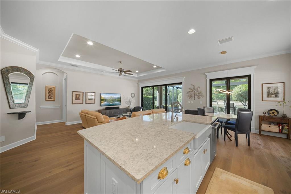 8735 Cavano ST E photo 12