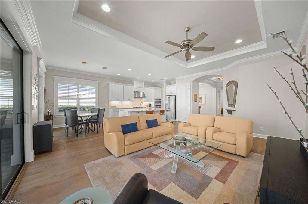 8735 Cavano ST E photo 7