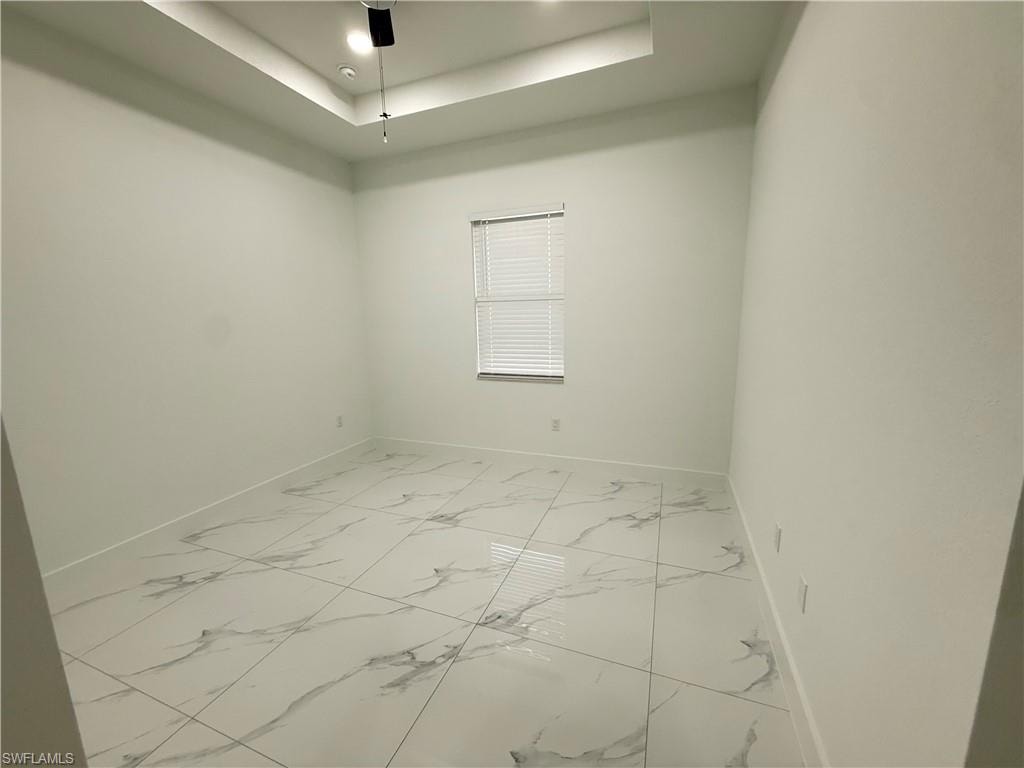 1253 Columbus BLVD photo 8