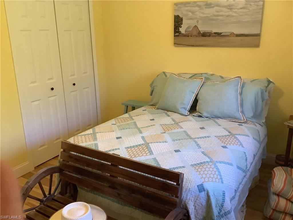 Guest bedroom