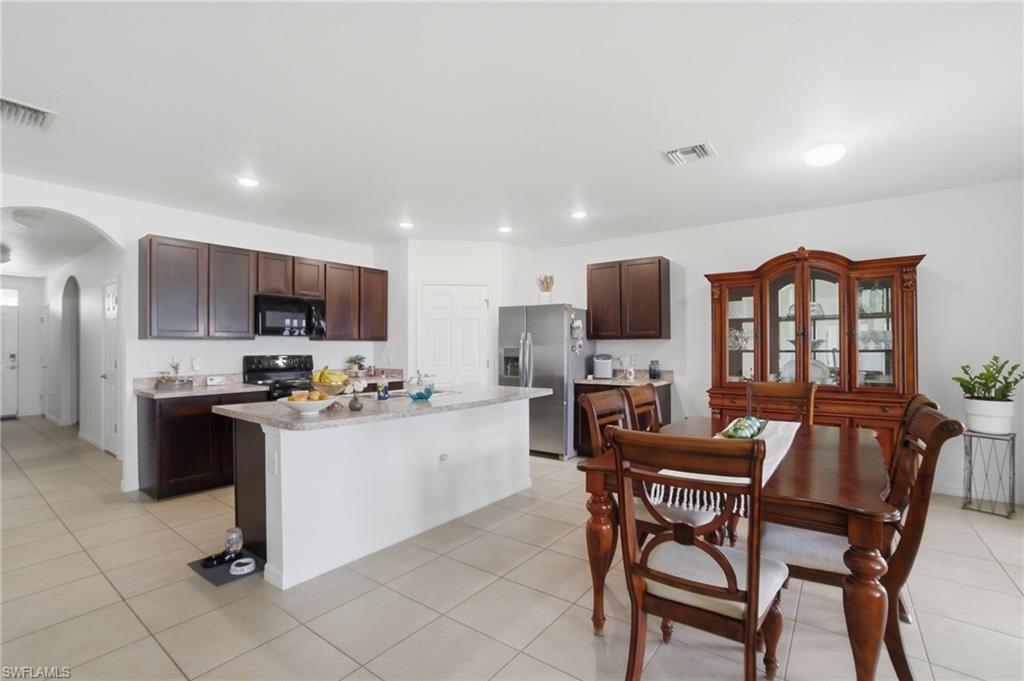 3422 Cancun CT photo 6